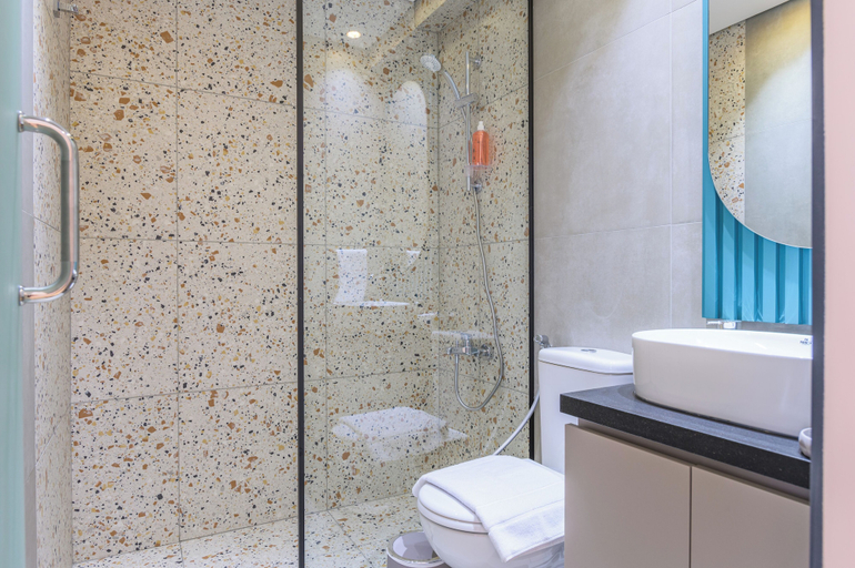 Bathroom 3, Anoor Studios & Apartments in Gemmayze, Beirut