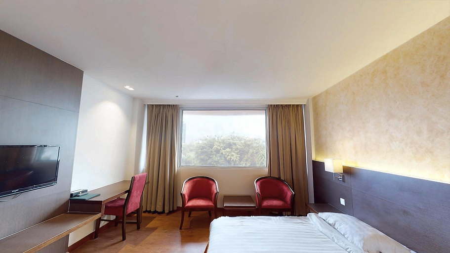 Bedroom 16