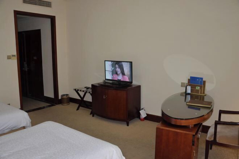 Bedroom 3, Weihai Electronic Hotel, Weihai