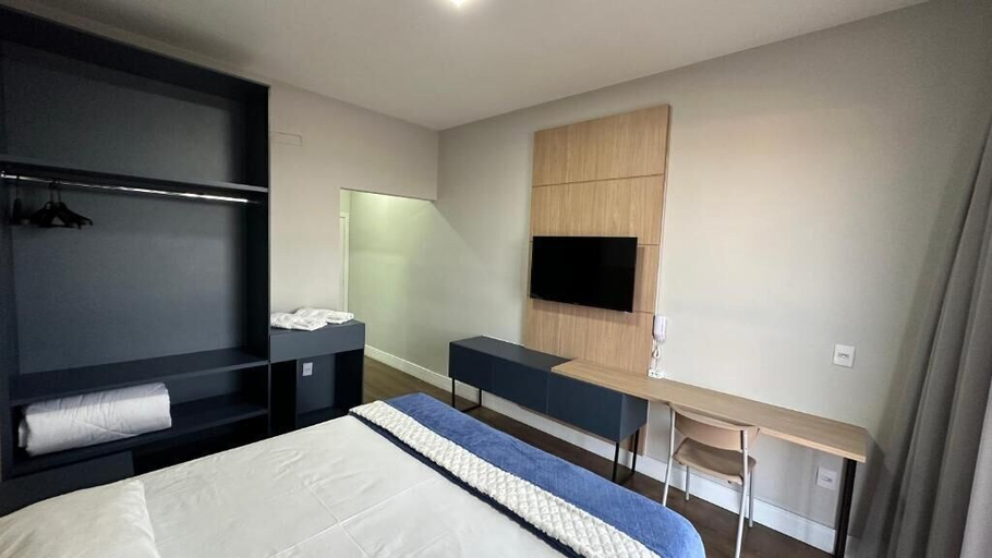 Others 5, Hotel Colibri, Cajuri