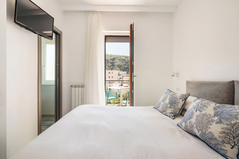 Bedroom 3, YourHome - Maison degli Aranci, Napoli
