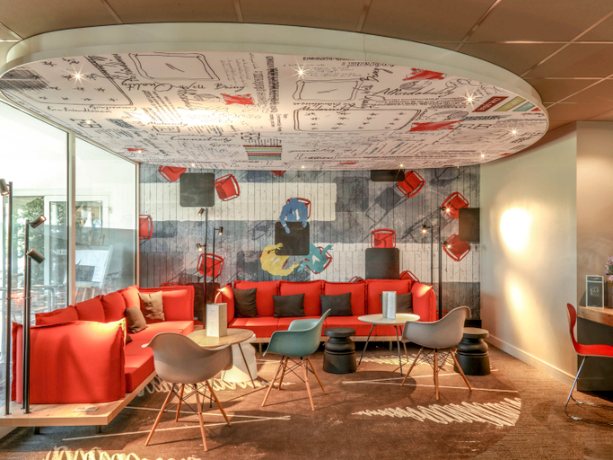 Public Area 3, ibis Orange Sud, Vaucluse