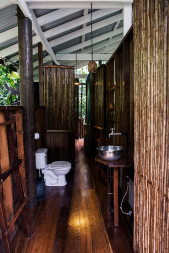 Bathroom 5, La Loma Jungle Lodge, Bocas del Toro