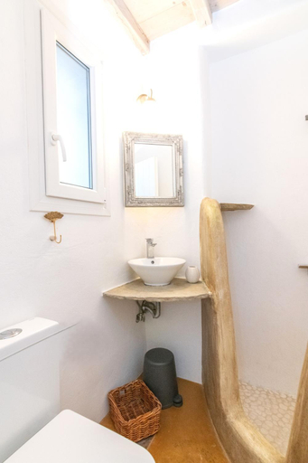 Bathroom 4, Panormos Art Villas & Suites, South Aegean