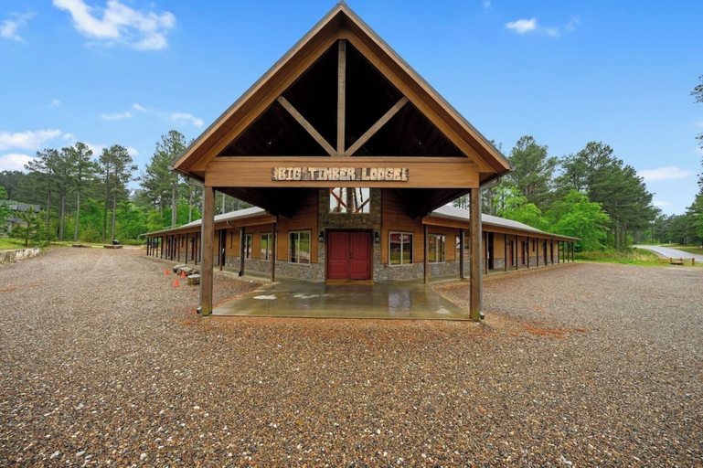Exterior & Views 1, Big Timber Lodge, McCurtain