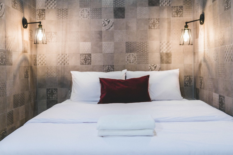 Bedroom 3, Luk Hostel, Phra Nakhon