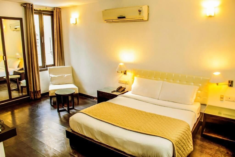 Others 2, Hotel IP Swarn Near Anand Vihar Vaishali, Gautam Buddha Nagar