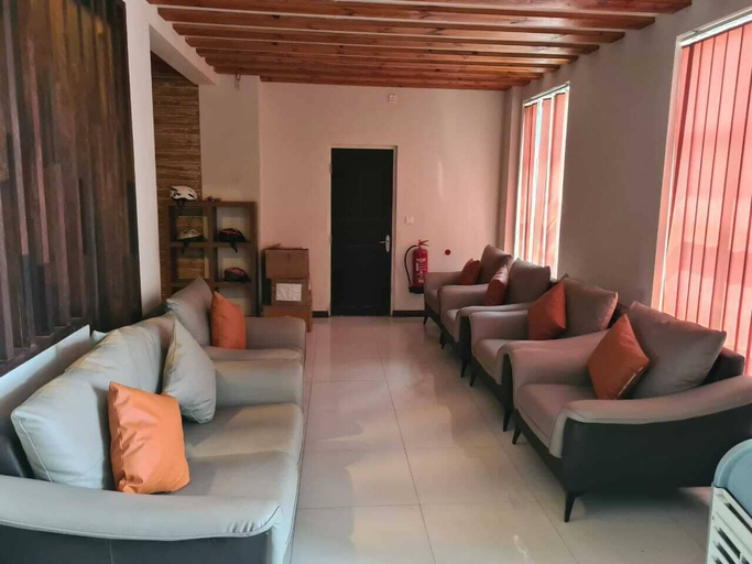 Others 5, Lagoon Lodge