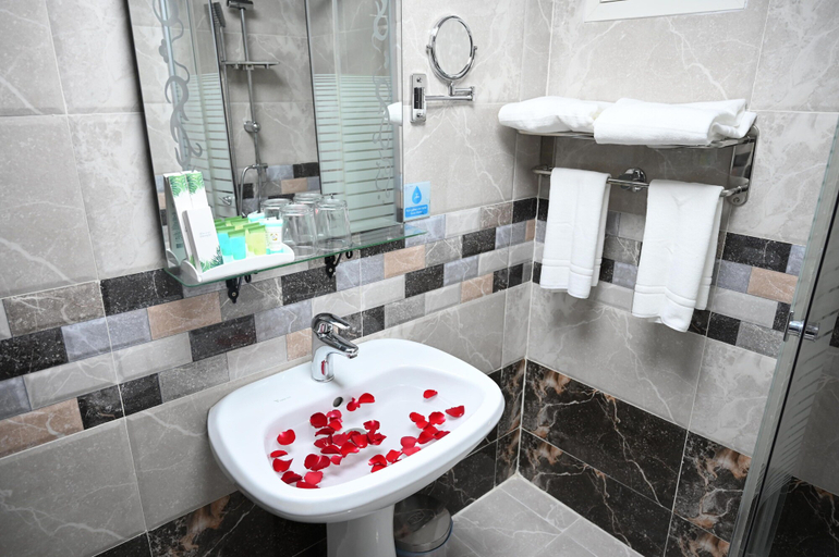 Bathroom, Violet Hotel, Yanbu