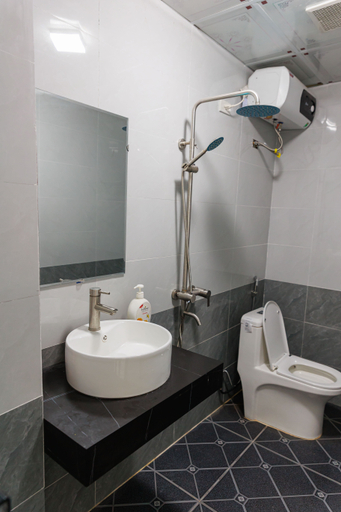 Bathroom 3, Heritage Haven, Hoa Lư