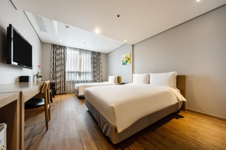 Bedroom 14