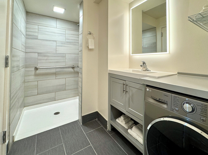 Bathroom 8