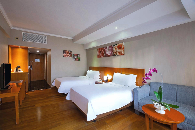 Bedroom 25