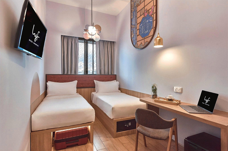 Bedroom 15