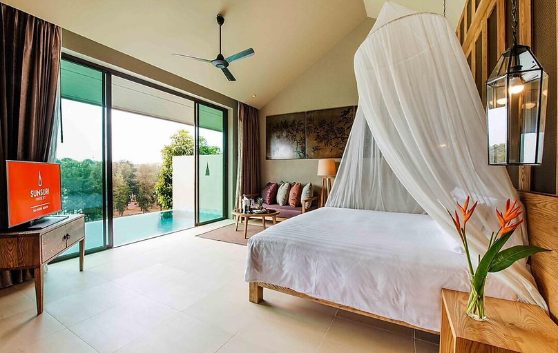 Bedroom 25