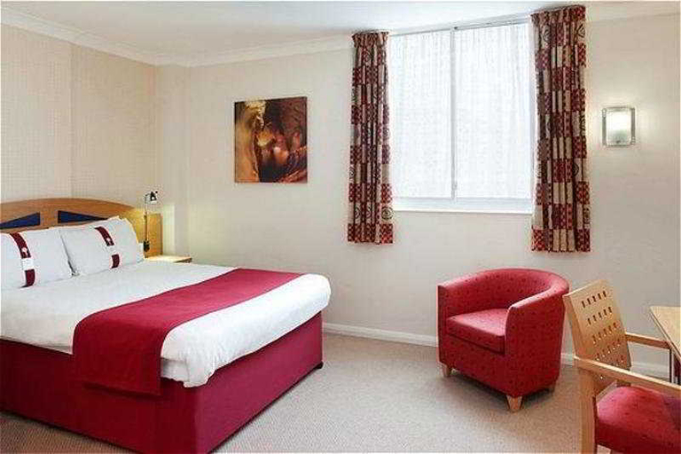 Bedroom 2, Premier Inn Nottingham Cc - Chapel Bar, Nottingham