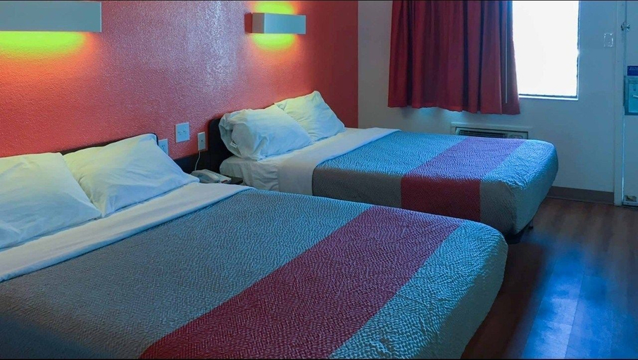 Bedroom 3, Motel 6 North Richland Hills, TX, Tarrant