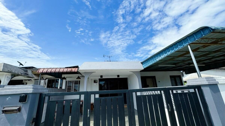 Others 4, Bercham 81 Homestay, Kinta
