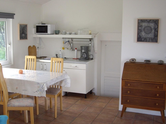 Bedroom 2, La Kjarkot Rooms And Cottages With Kitchen, Borgarbyggð