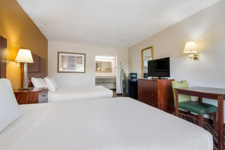 Bedroom 2, Americas Best Value Inn Wadesboro, Anson