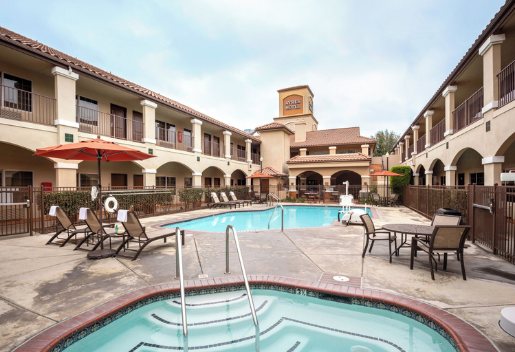 Sport & Beauty, Ayres Hotel Redlands – Loma Linda, San Bernardino