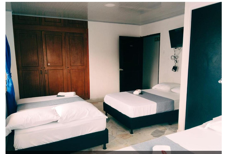 Others 3, Hotel Santander Express, Neiva