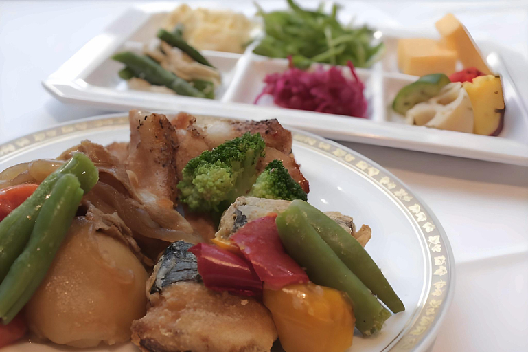 Food & Drinks 16