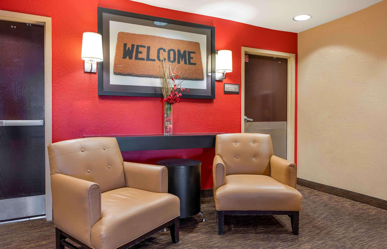 Public Area 2, Extended Stay America Select Suites - Columbus - Worthington, Franklin