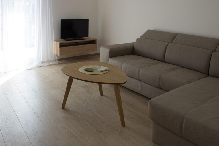 Others 4, Apartments PROVA ****