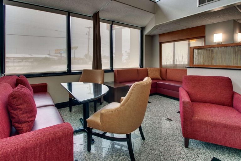 Public Area 2, Drury Inn & Suites Bowling Green, Warren