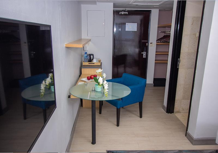 Dining Room 10