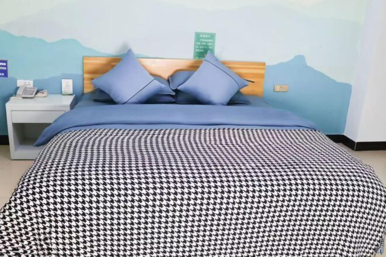 Bedroom 3, Lichuan Green Orange Hotel (Railway Station Branch), Enshi Tujia and Miao