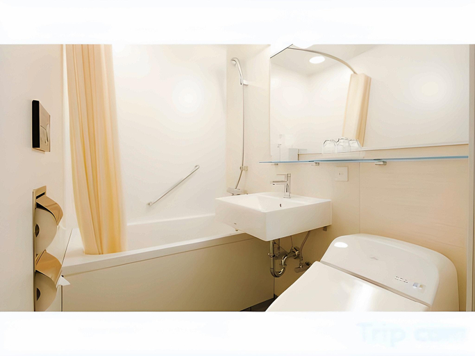 Bathroom 17
