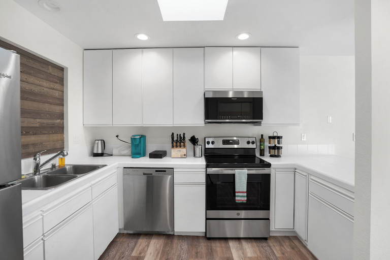 Others 5, 4Beds Private Unit Near BeachWalk Golf, San Mateo