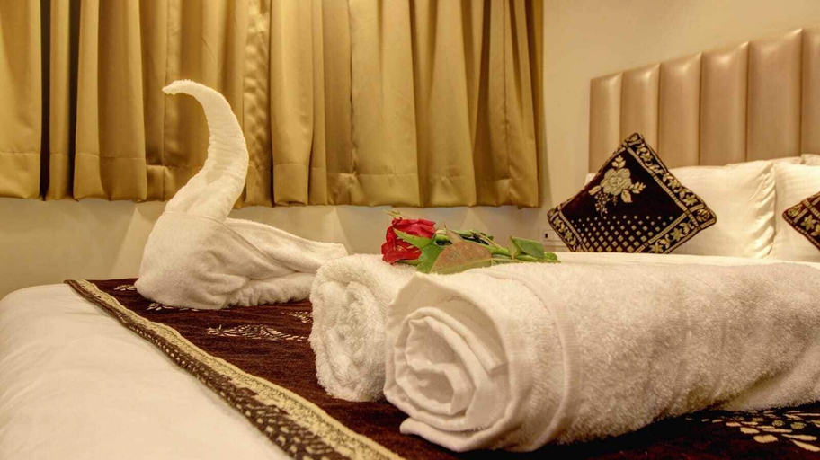 Bedroom 2, Hotel Sapphire Inn, Thane
