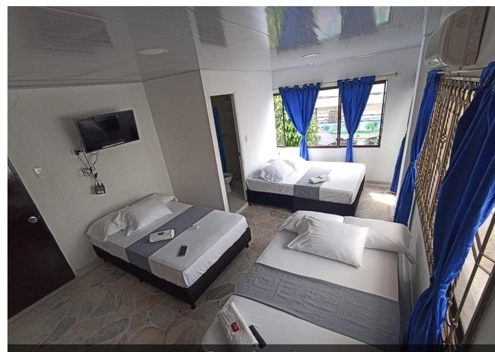 Others 4, Hotel Santander Express, Neiva