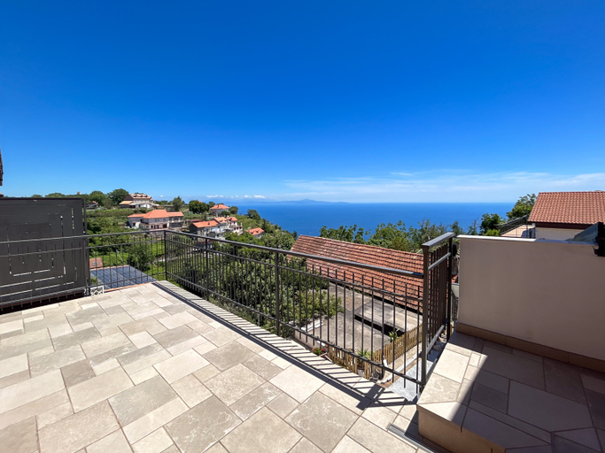 Exterior & Views, CASA MILLY, Napoli