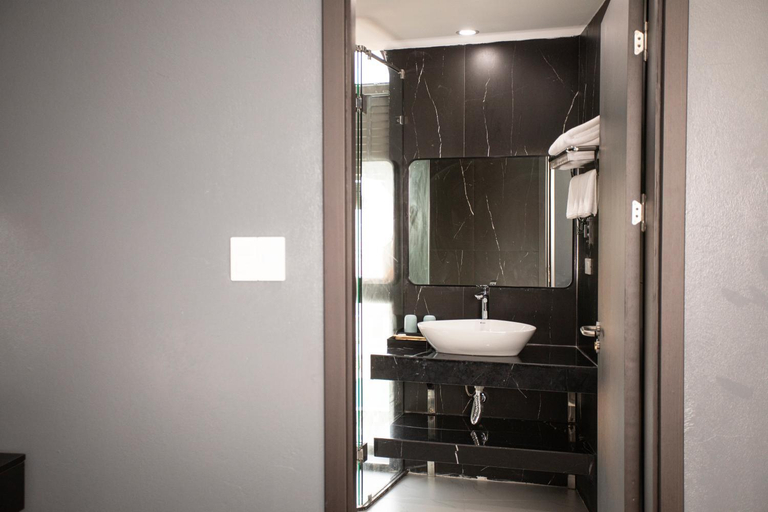 Bathroom, La Maison Boutique Hotel, Cao Bằng