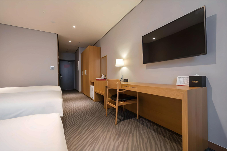 Bedroom 19