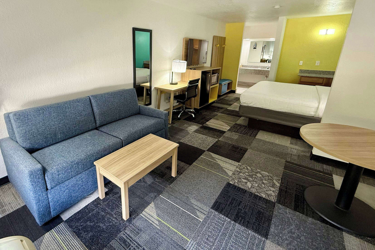 Others 5, Days Inn by Wyndham Eglin AFB, Okaloosa