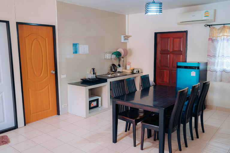 Bedroom 2, Two Fifty Nine Resort, Si Racha
