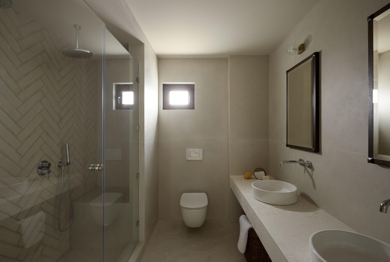 Bathroom 5, The Storyteller House, Thessaly
