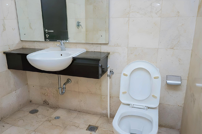 Bathroom 7