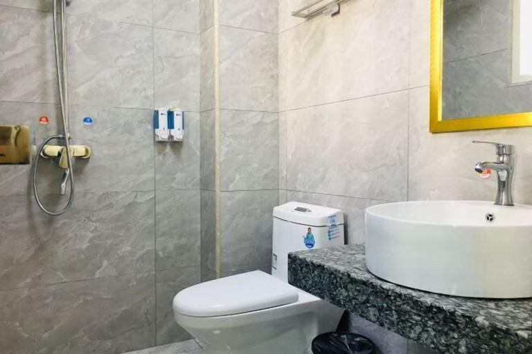 Bathroom 4, Gutian Fuxin Hotel, Ningde
