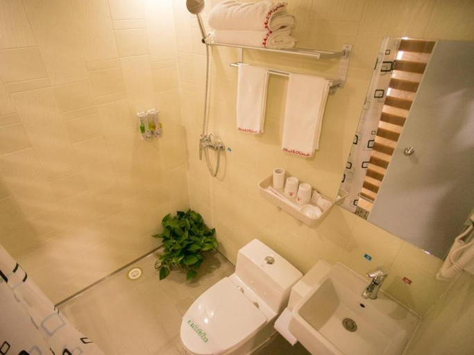 Bathroom 3, Shell Weifang Linqu Donghuan road Hotel, Weifang