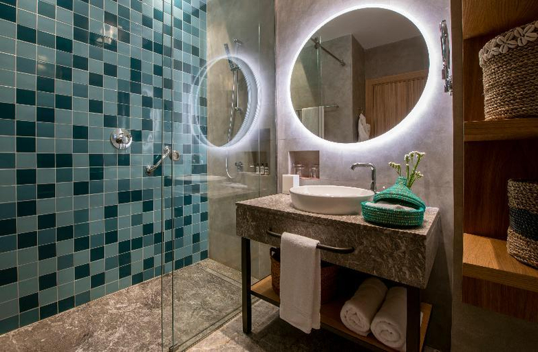 Bathroom 9