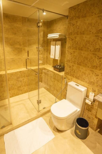Bathroom 3, Grandeeza Hotel by Galison, Negombo