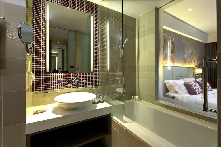 Bathroom 15