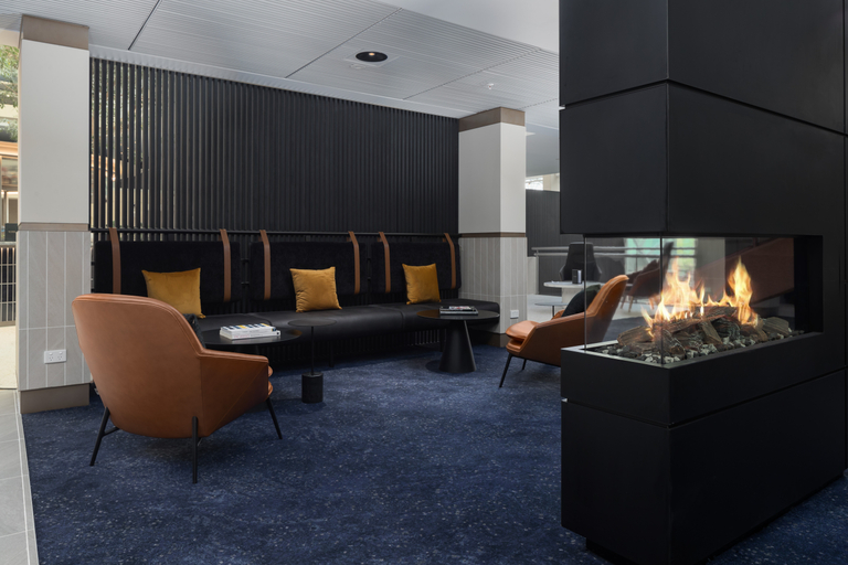 Public Area, Rydges Canberra, Canberra