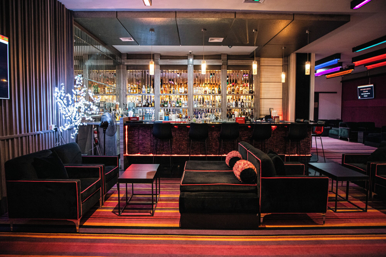 Food & Drinks 4, Pickwick Park View Hotel